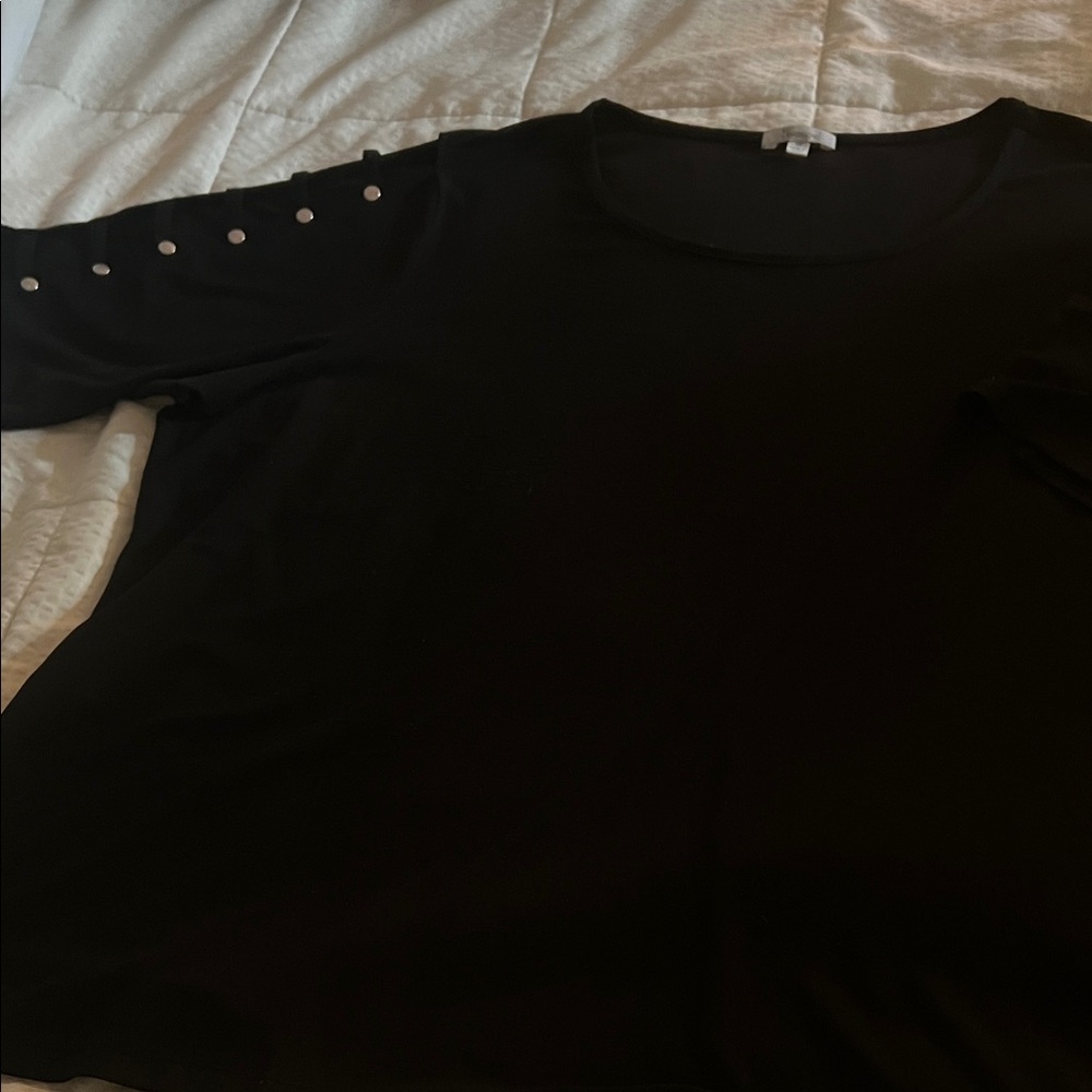 89th & Madison Black Top with Sleeve Details